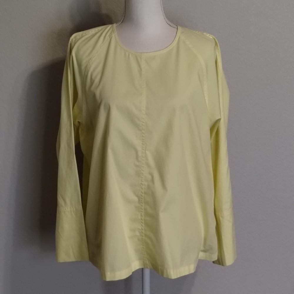 Uniqlo Minimalist Quiet Luxury Modern Yellow Small
